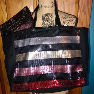 Victoria Secret Tote/matching makeup bag